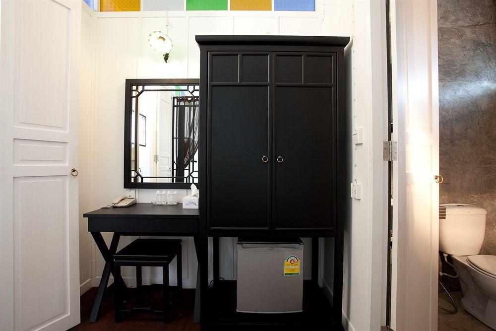 99 Oldtown Boutique Guesthouse Sha Extra Plus Phuket Eksteriør bilde