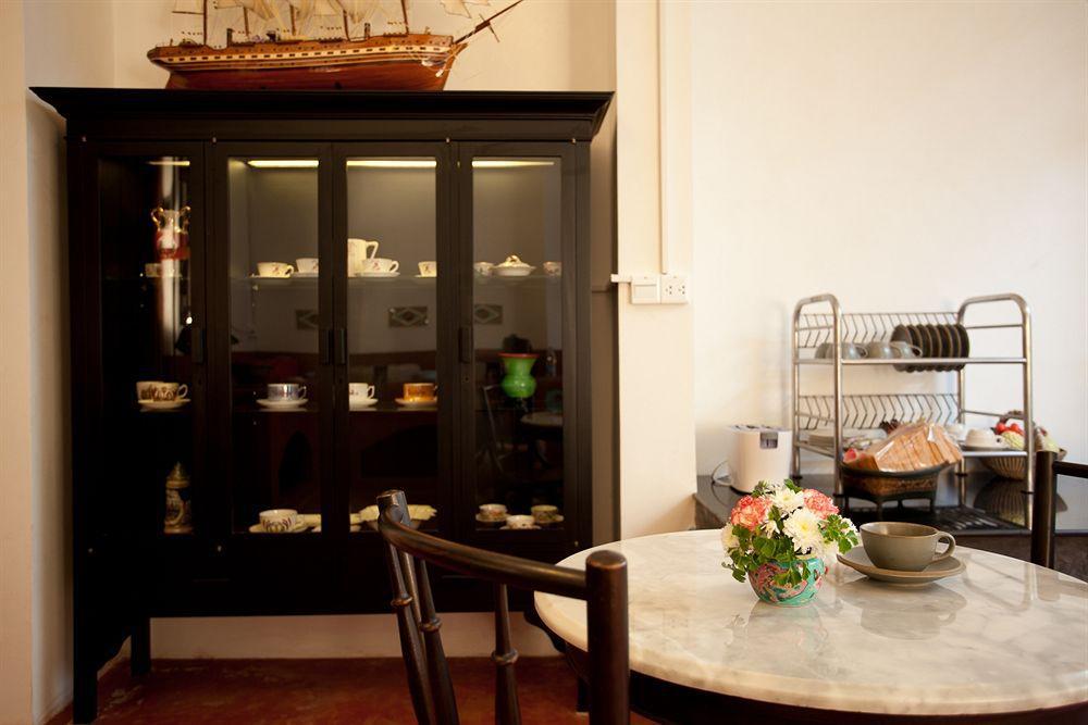 99 Oldtown Boutique Guesthouse Sha Extra Plus Phuket Eksteriør bilde