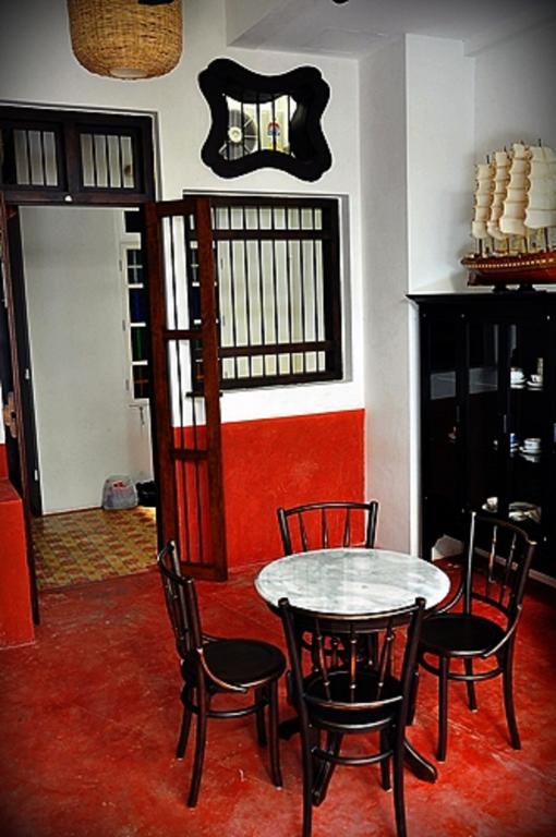 99 Oldtown Boutique Guesthouse Sha Extra Plus Phuket Eksteriør bilde