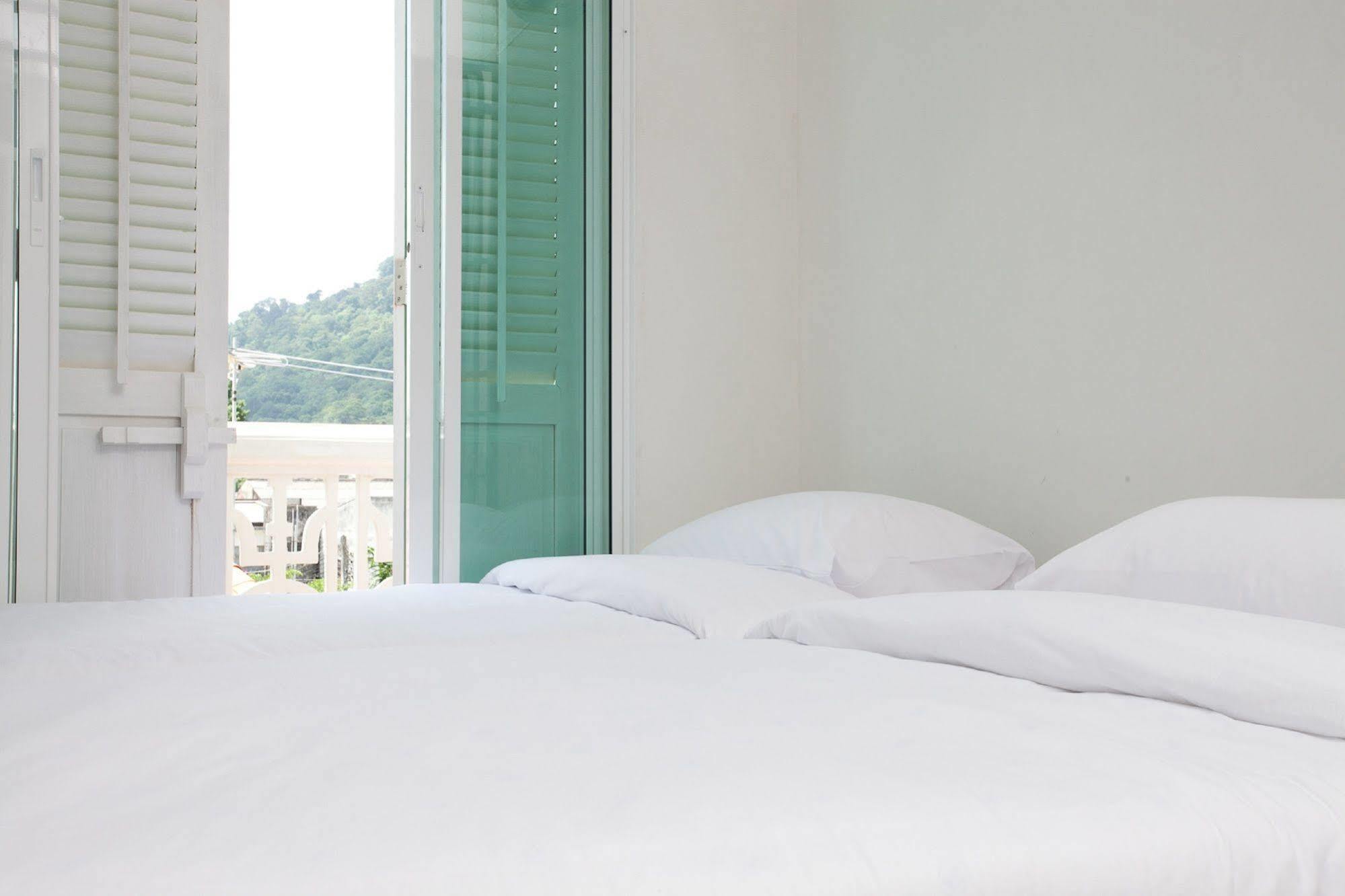 99 Oldtown Boutique Guesthouse Sha Extra Plus Phuket Eksteriør bilde