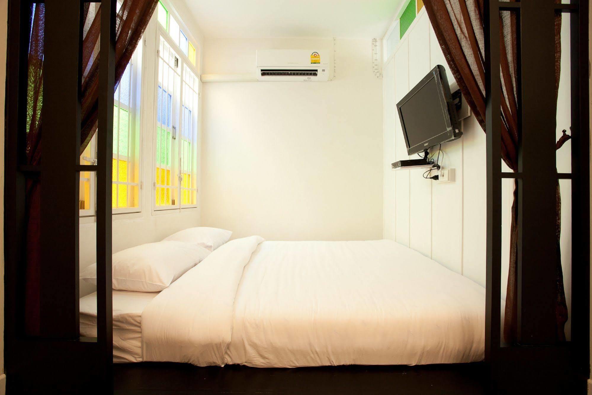 99 Oldtown Boutique Guesthouse Sha Extra Plus Phuket Eksteriør bilde