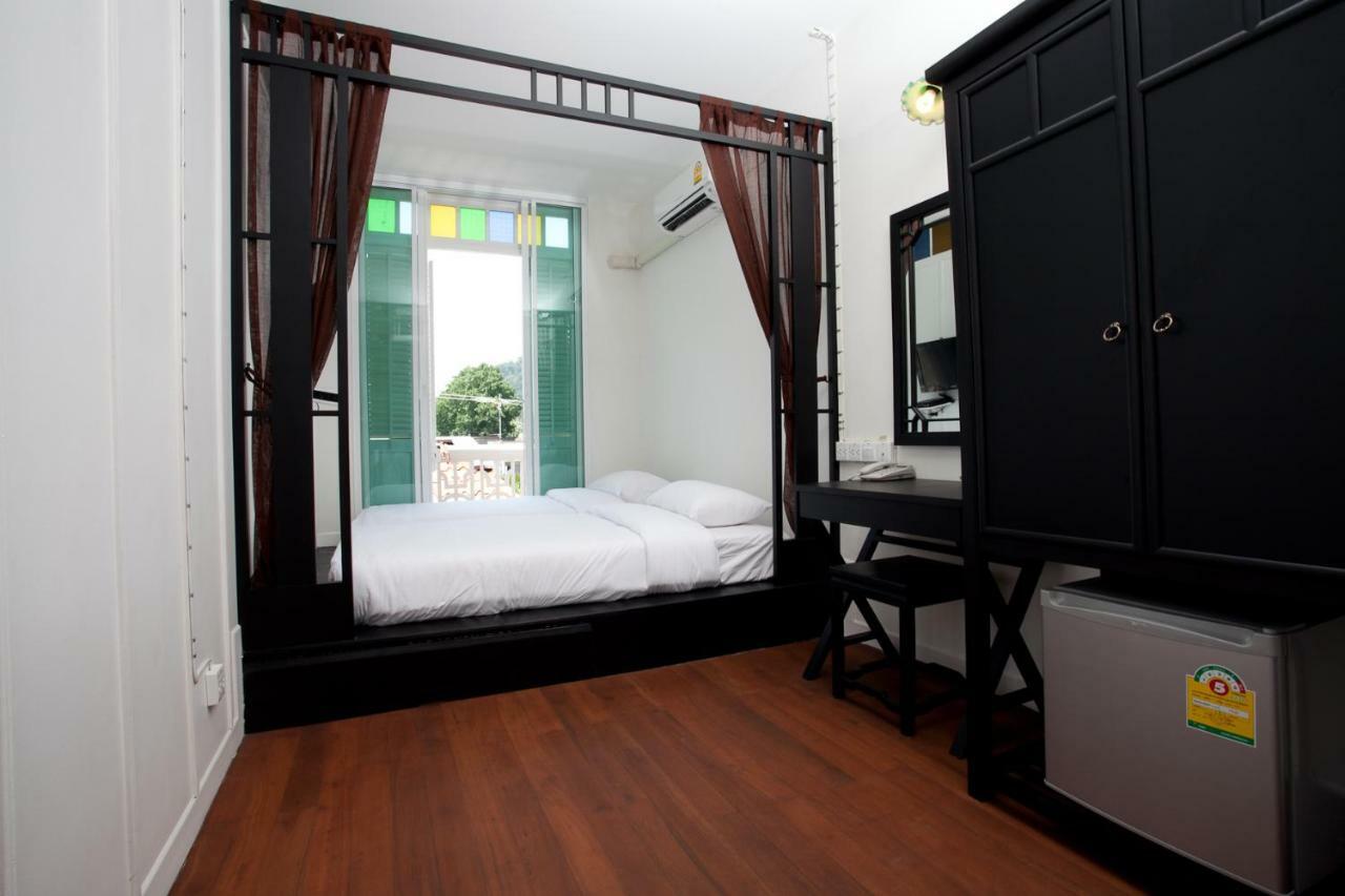 99 Oldtown Boutique Guesthouse Sha Extra Plus Phuket Eksteriør bilde